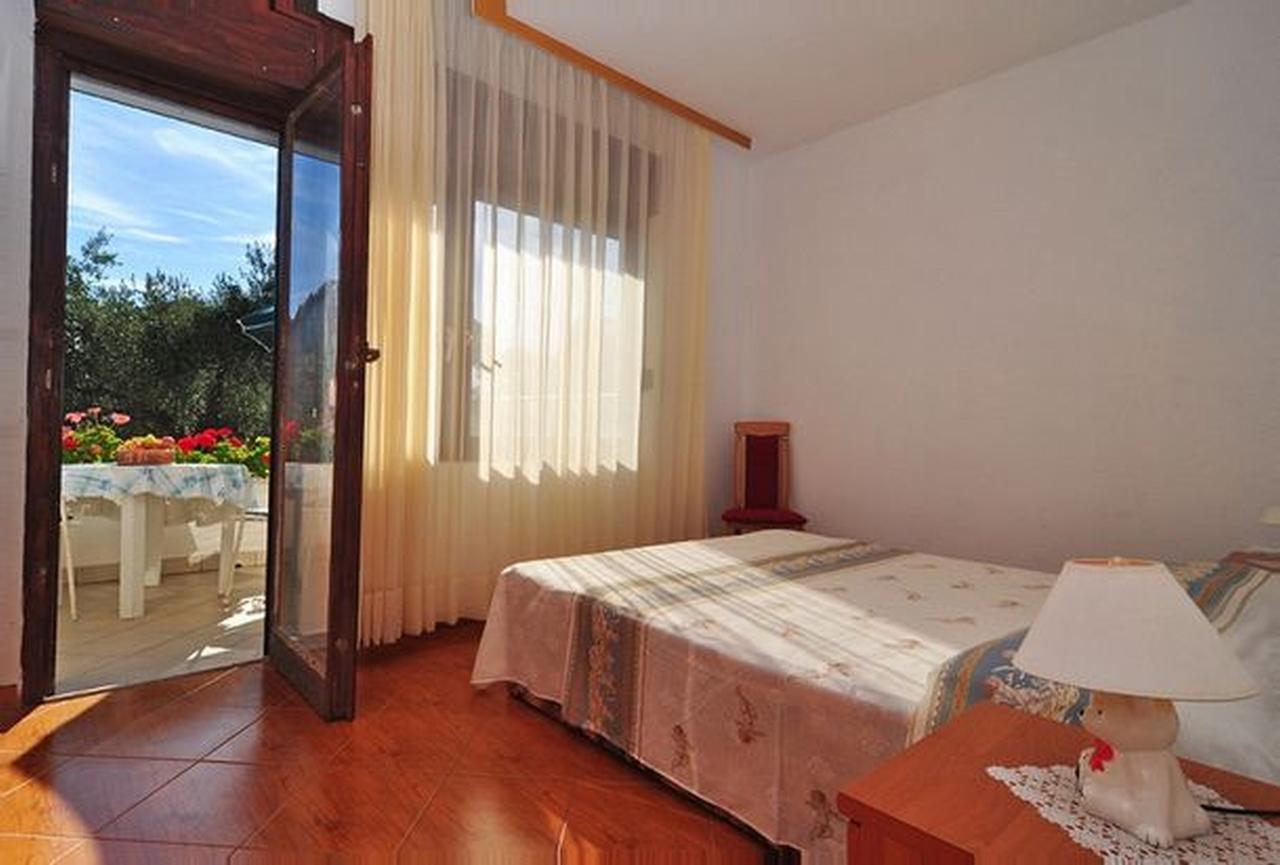 Apartments Jerina Sukošan Екстериор снимка