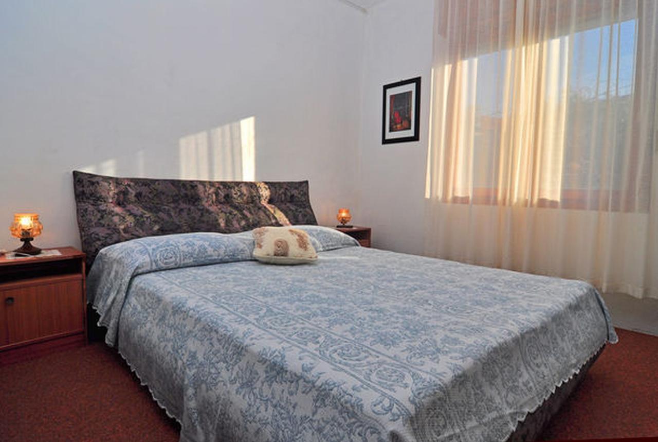 Apartments Jerina Sukošan Екстериор снимка