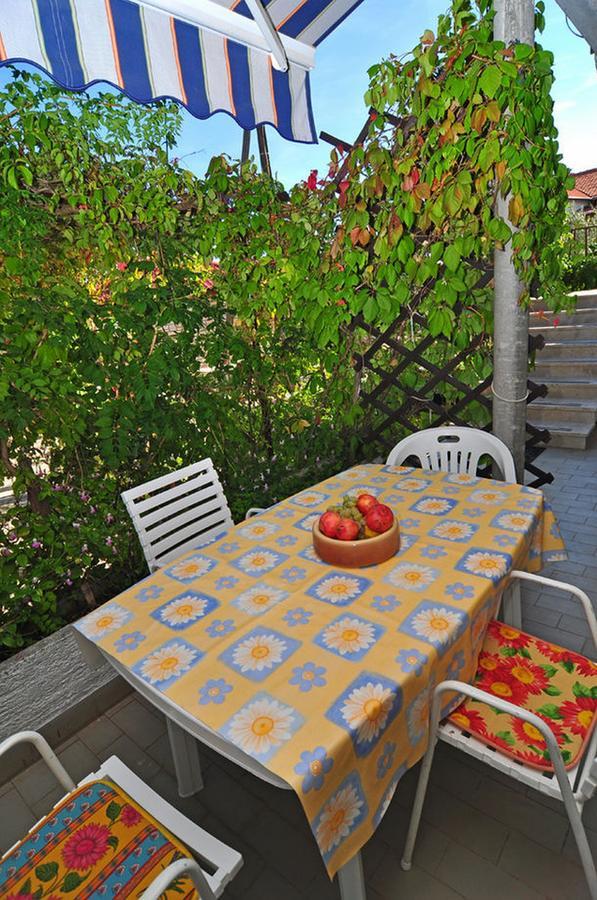 Apartments Jerina Sukošan Екстериор снимка